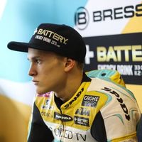 Gabriel Rodrigo se fractura la clavícula derecha en el primer libre y regresa a Barcelona 