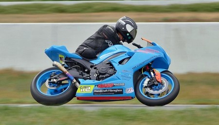 Ha fallecido Alan Kempster, el "medio hombre" que siguió corriendo en moto sin la mitad de sus extremidades