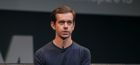 El apoyo de Jack Dorsey a un podcaster antivacunas causa indignación y reaviva el debate de la desinformación en redes