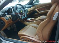 Primera fotografía espía del interior del Ferrari FF