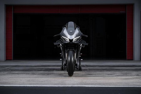 V4 2