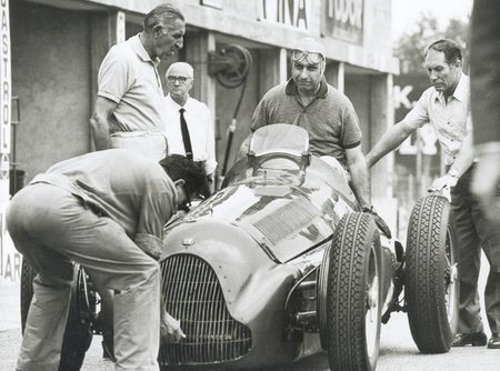 fangio-piloto-alfa-romeo