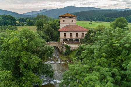 La Torre De Murga De Bodegas Txikubin