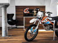 KTM Freeride E-XC y E-SX 2015, por fin llega la nueva eléctrica de KTM