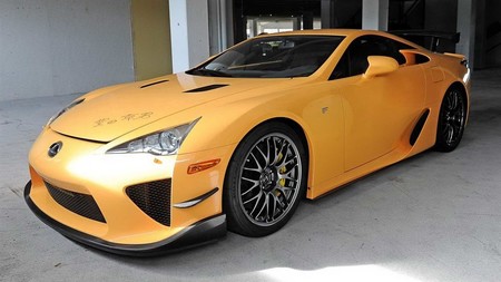 Subastan el único Lexus LFA Nürburgring Edition con la firma de Akio Toyoda, CEO de Toyota a nivel global