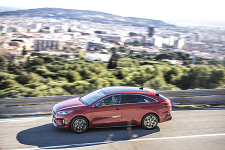 Kia ProCeed 2019 prueba contacto