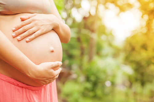 33 nombres de bebé inspirados en el sol y la luna