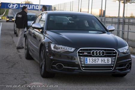 Audi Gama S y TT RS Plus, presentación y prueba en el Circuito del Jarama