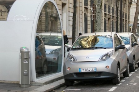 Autolib llega a Londres para poner a rodar 3.000 coches eléctricos por sus calles