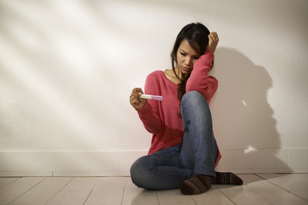781 mujeres abortaron voluntariamente en 2015 por sexta vez