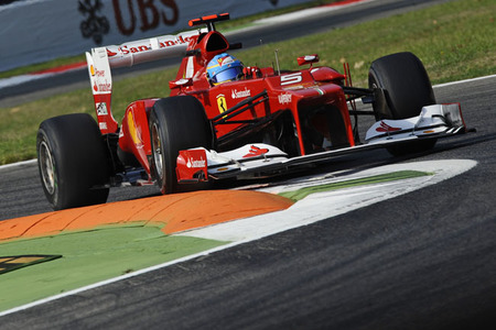 Fernando Alonso resta importancia a los problemas mecánicos