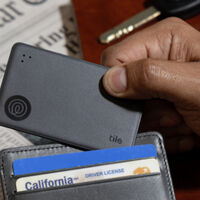 Este Tile es un localizador muy delgado y perfecto para la cartera. El pack de dos es un chollo ahora