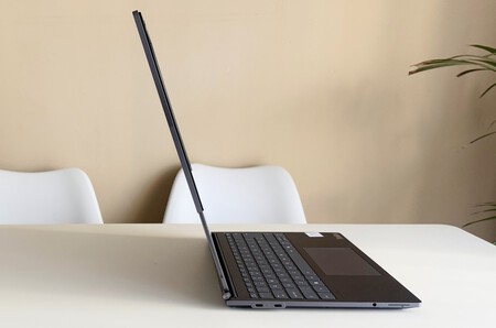 Lenovo Thinkbook Ultra Gen 6 04