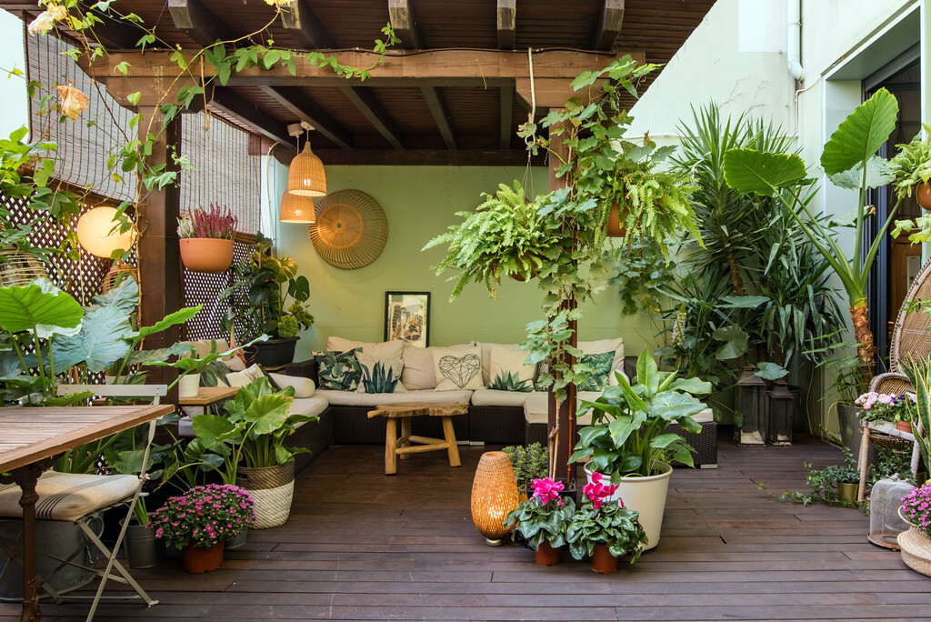 Los patios, terrazas y jardines también son para el invierno