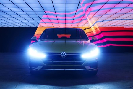 Galería: El Volkswagen Arteon sonríe para la cámara de Douglas Sonders