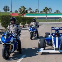 La policía de Abu Dabi mete miedo a los ladrones con los 221 CV de la Ducati Panigale V4 R