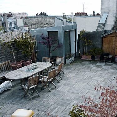 Era una terraza fea y triste pero con esta reforma se ha convertido en un vergel en el corazón de París 