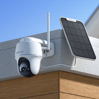 La cámara rebajada ideal para vigilar la casa sin necesidad de tener enchufes cerca es esta Reolink con panel solar