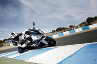 Funcionamiento del Dynamic Damping Control de la BMW HP4