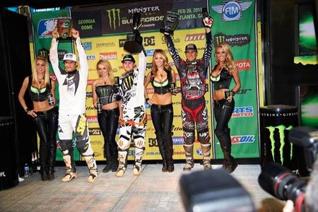 Tercera victoria de la temporada para Ryan Villopoto en un final agónico