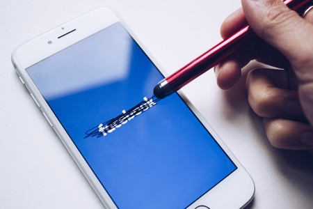 Facebook cierra otra red de páginas, grupos y perfiles falsos coordinados desde Rusia y centrados en España