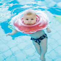 La FDA advierte que los flotadores de cuello son un peligro para los bebés