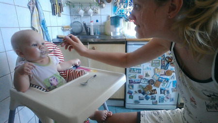 I Documented What Its Like To Be A Mom With A Selfie Stick 7 880