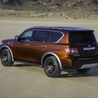 Video: Dos Nissan Armada se enfrentan en el Medio Oriente