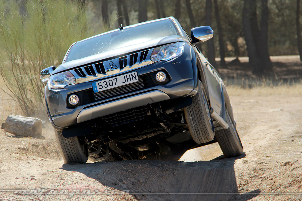 Probamos la nueva Mitsubishi L200, más cómoda pero apta para 'trabajos forzados'
