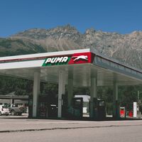 Los precios de nafta y gasoil subieron un 5% en Puma, Shell y Axion, mientras YPF evalúa qué hacer: rebote del mercado volátil en Argentina 