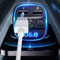 Conectar el móvil a la radio antigua de tu coche cuesta menos de 20 euros gracias a este adaptador que triunfa en Amazon