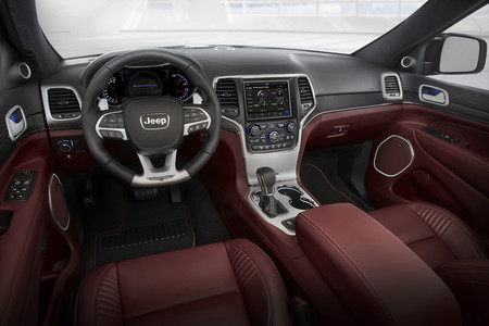 Jeep Cherokee Trackhawk Mexico Interior 1