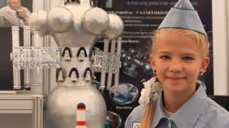 Niña de 13 años propone una nave para alcanzar Alpha Centauri en 42 años