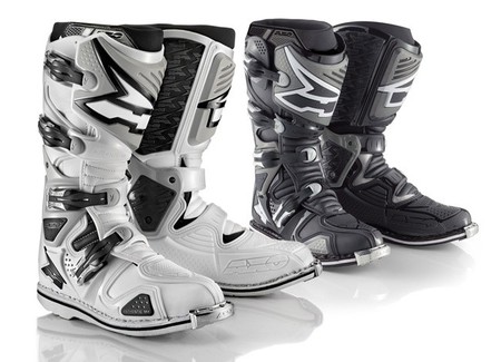 AXO A2: las nuevas tope de gama en botas off road