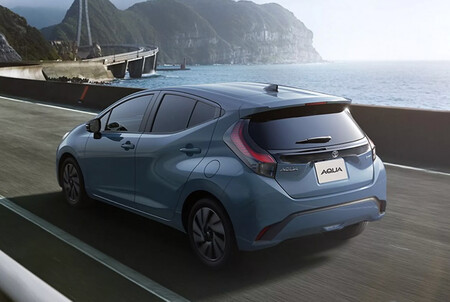 Toyota Prius C Aqua 2026 2