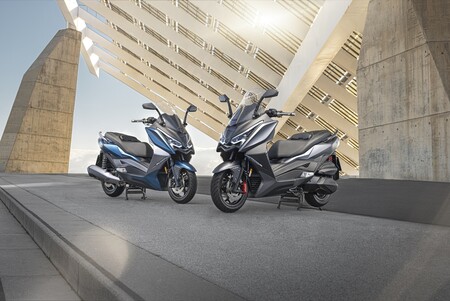 El Ariic 318 es un scooter medio que llega con 27 CV, cámara delantera y un precio más que asequible: 4.399 euros