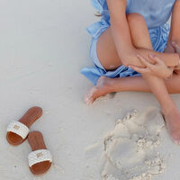 Este verano Pedro del Hierro del grupo Cortefiel tira la casa por la ventana con rebajas de hasta el 50% en sandalias de nueva colección 