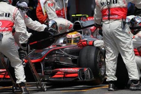 Una tuerca mal colocada provocó el accidente de Lewis Hamilton