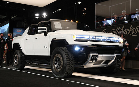 El primero de los Hummer eléctricos de más de 1.000 CV, subastado por 2,5 millones de dólares