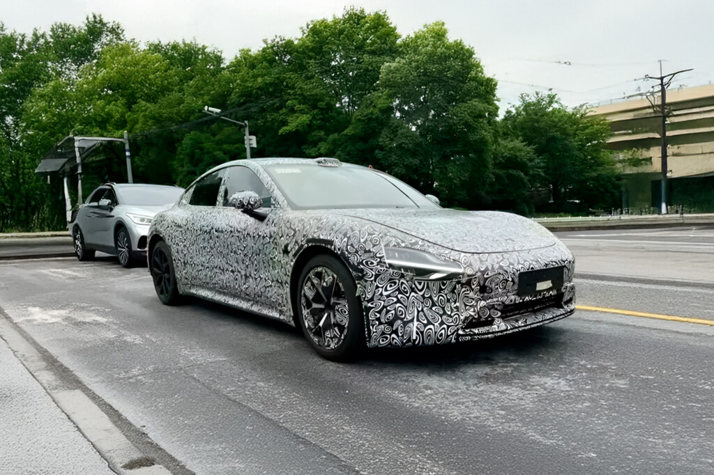 El coche eléctrico del que todos hablan va a evolucionar, aunque incorpora un cambio que puede cabrear a más de uno en China