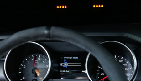 Los Ford Shelby GT350 y GT350R estrenan un Head Up Display con indicador de cambio de marcha