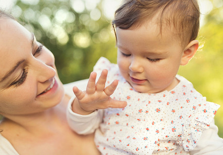 Pasear con el bebé: guía completa para resolver todas tus dudas