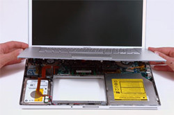 Así es el interior del MacBook Pro Core 2 Duo