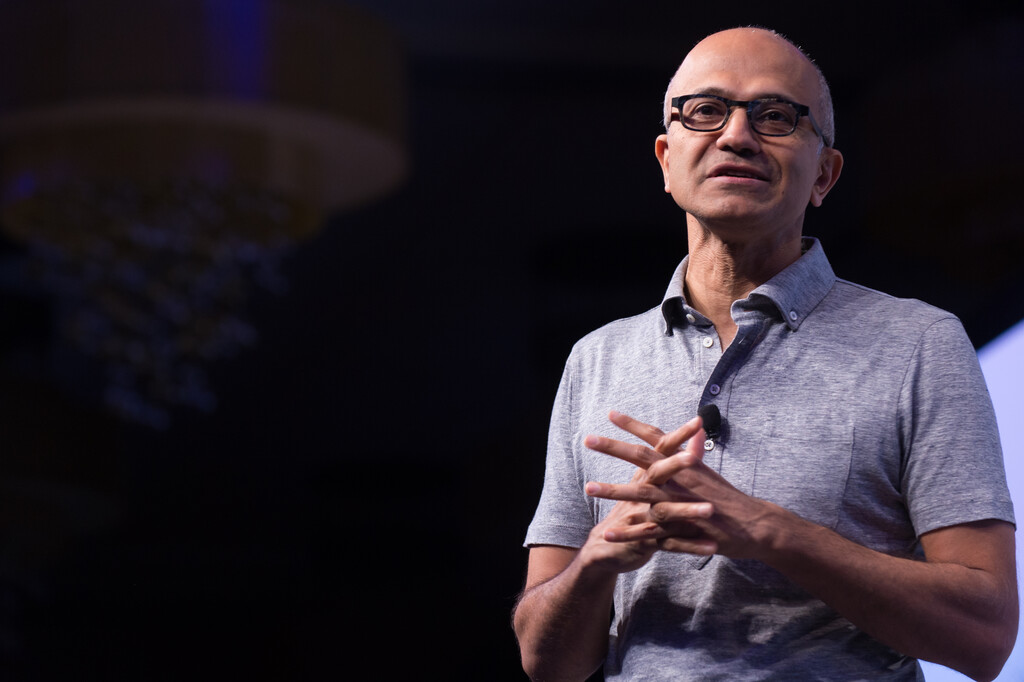 Microsoft considera que "los modelos frontera no son de fiar" y hay que tratar a los agentes de IA como amenazas internas
