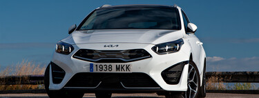Probamos el Kia Ceed Tourer PHEV, el compacto híbrido enchufable más barato de España me ha convencido por su bajo consumo y confort