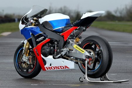 Honda CBR1000RR del equipo TT Legends