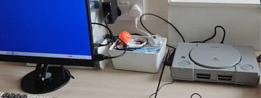 "Quería sorprender a mi hijo por Navidad". Invierte 850 euros en construir un PC Gaming dentro de la primera PlayStation 