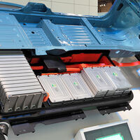 Panasonic planea abrir en Europa una gigafactoría de baterías para coches eléctricos como la de Tesla