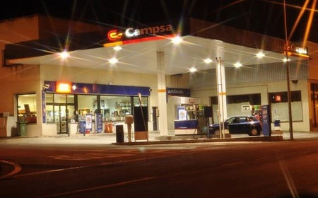 Gasolina y gasóleo se abaratan en otro 0,5 % esta semana