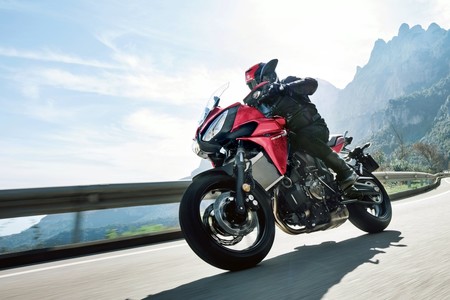 La Yamaha Tracer 700 se pone en oferta: seguro a todo riesgo, financiación al 0% y matrícula por 8.299 €